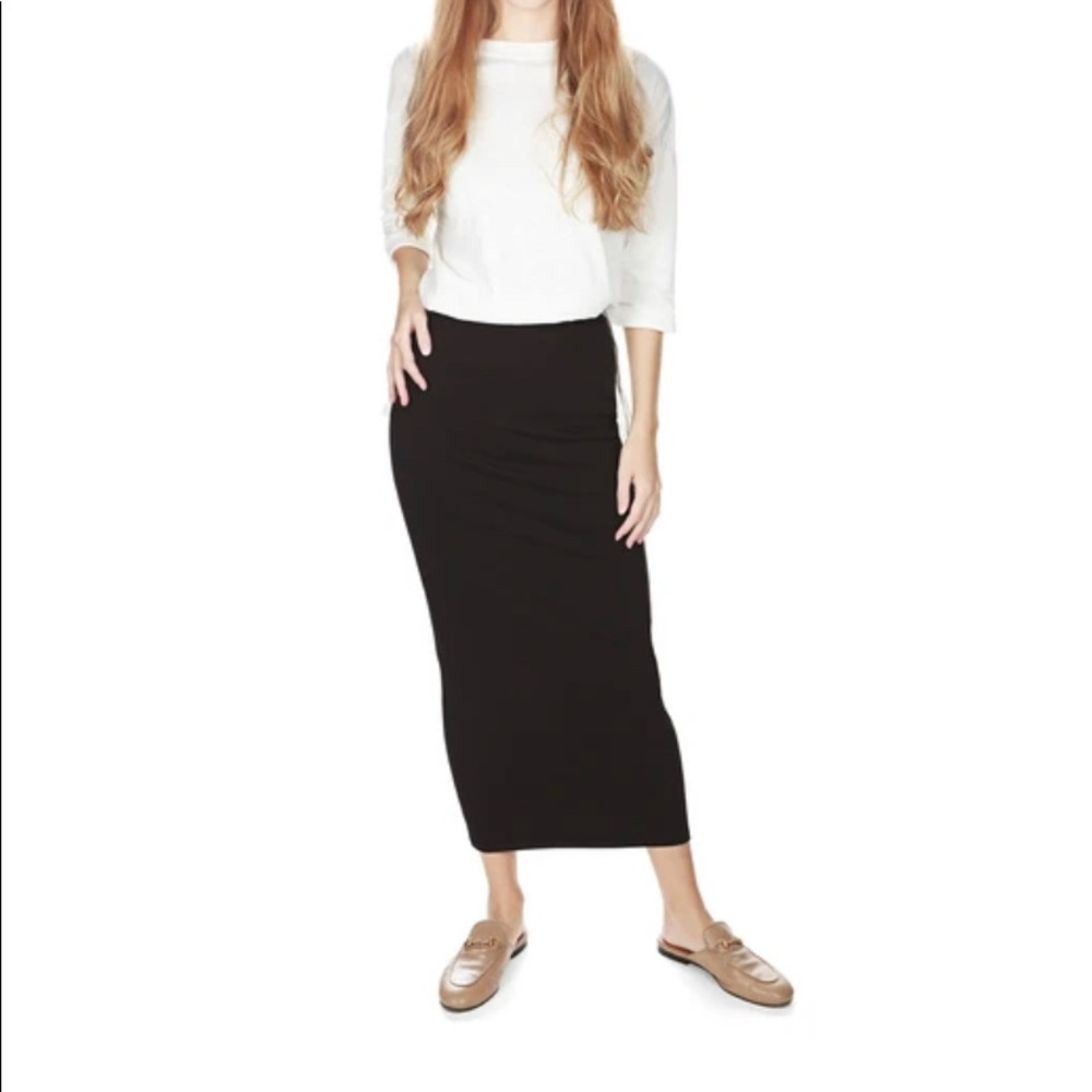 Classic black skirt. SMALL The Slim Skirt